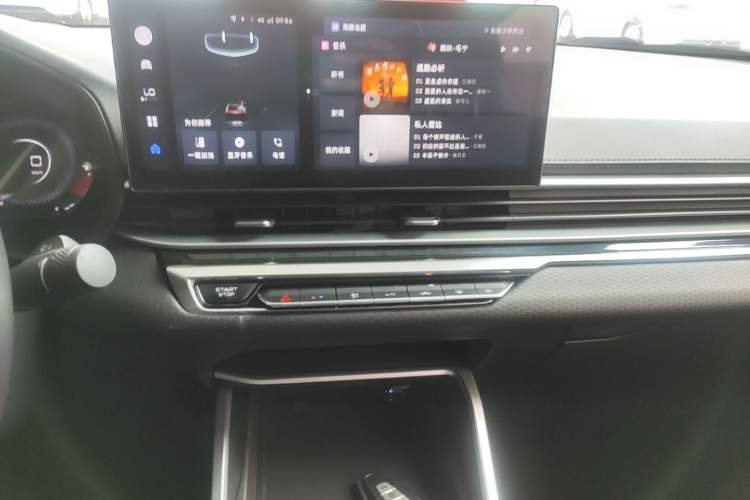 Used Geely Auto Emgrand 2023 4th Generation Champion Edition 1.5L CVT Luxury Model Audio And AC Panel