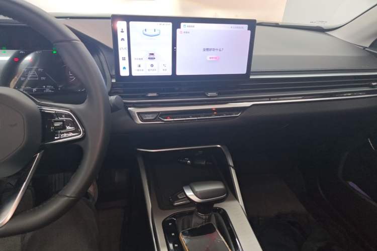 Used Geely Auto Emgrand 2023 4th Generation Champion Edition 1.5L CVT Luxury Model Audio And AC Panel