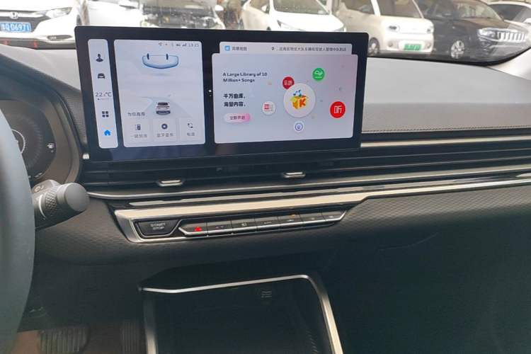 Used Geely Auto Emgrand 2023 4th Generation Champion Edition 1.5L CVT Prestige Model Audio And AC Panel