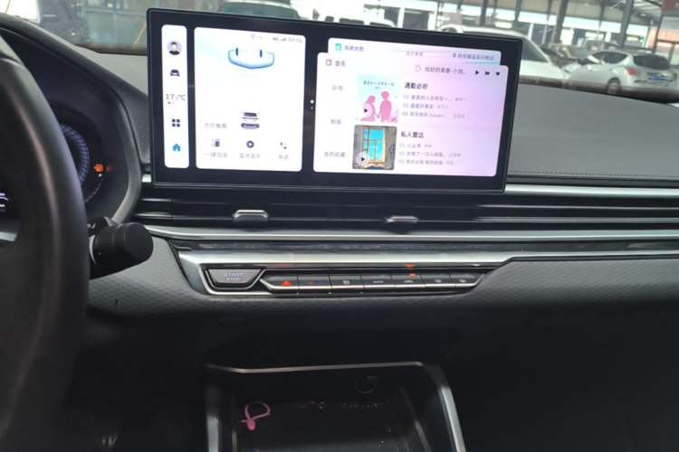 Used Geely Auto Emgrand 2023 4th Generation Champion Edition 1.5L CVT Prestige Model Audio And AC Panel