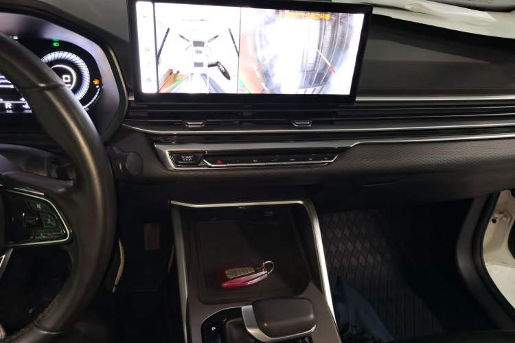 Used Geely Auto Emgrand 2023 4th Generation Champion Edition 1.5L CVT Prestige Model Audio And AC Panel