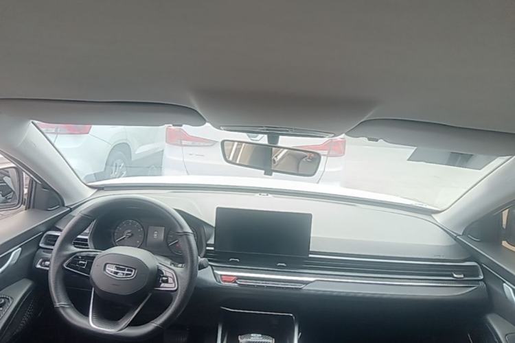 Used Geely Auto Emgrand 2023 4th Generation Champion Edition 1.5L CVT Luxury Model Center Console