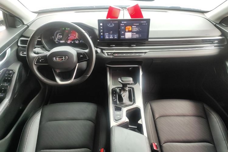 Used Geely Auto Emgrand 2023 4th Generation Champion Edition 1.5L CVT Luxury Model Center Console