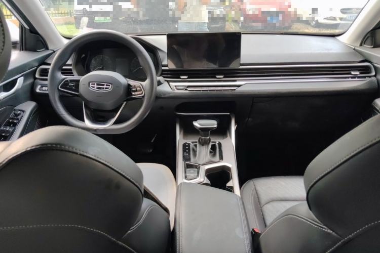 Used Geely Auto Emgrand 2023 4th Generation Champion Edition 1.5L CVT Luxury Model Center Console