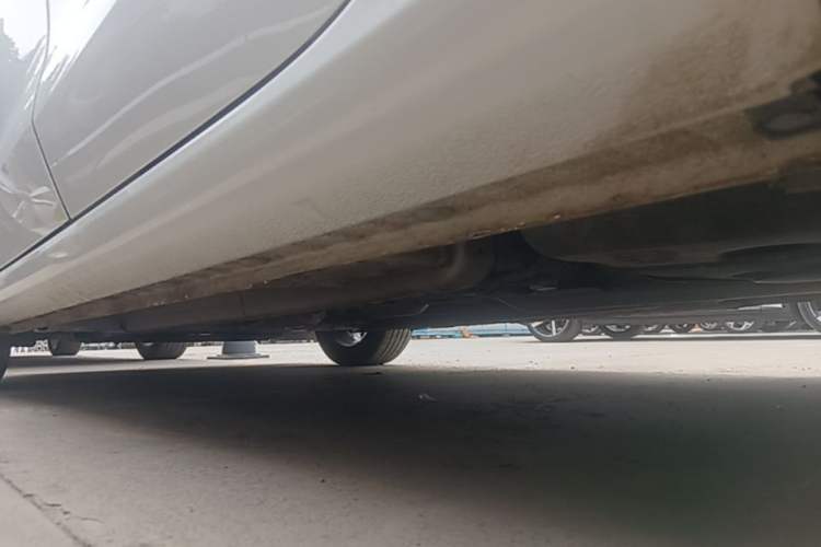Used Geely Auto Emgrand 2023 4th Generation Champion Edition 1.5L CVT Luxury Model Chassis Rear Left