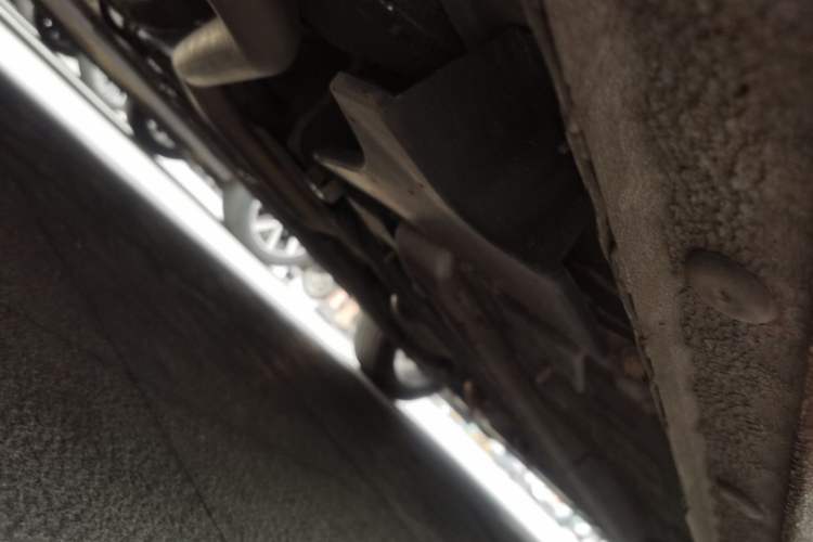 Used Geely Auto Emgrand 2023 4th Generation Champion Edition 1.5L CVT Prestige Model Chassis Rear Right