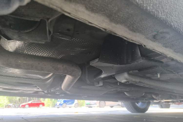 Used Geely Auto Emgrand 2023 4th Generation Champion Edition 1.5L CVT Flagship Model Chassis Rear Right