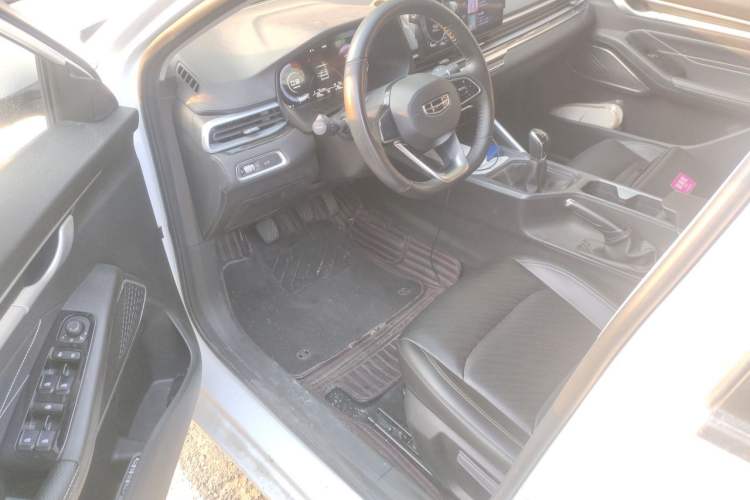 Used Geely Auto Emgrand 2023 4th Generation Champion Edition 1.5L Manual Luxury Model Driver Seat