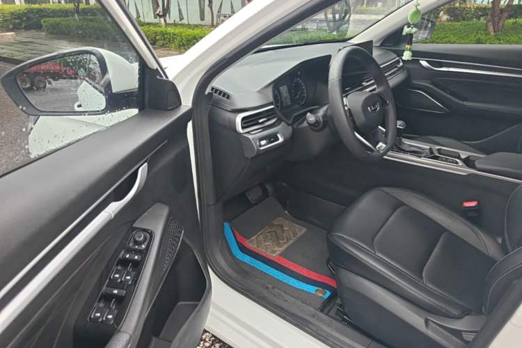 Used Geely Auto Emgrand 2023 4th Generation Champion Edition 1.5L CVT Luxury Model Driver Seat