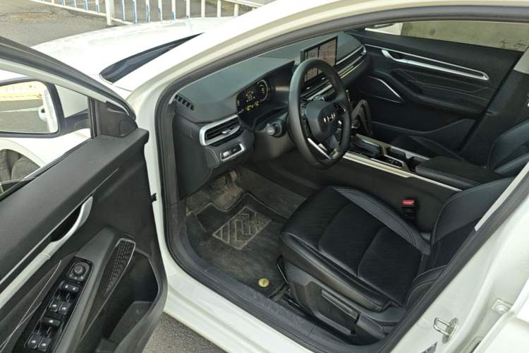 Used Geely Auto Emgrand 2023 4th Generation Champion Edition 1.5L CVT Prestige Model Driver Seat