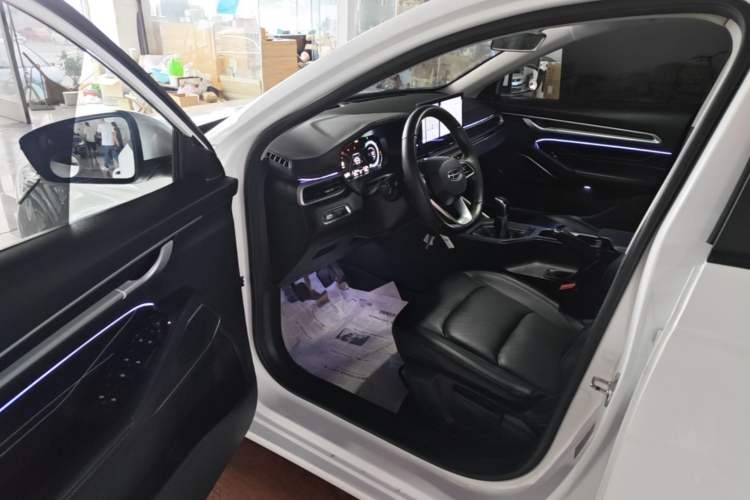 Used Geely Auto Emgrand 2023 4th Generation Champion Edition 1.5L Manual Luxury Model Driver Seat