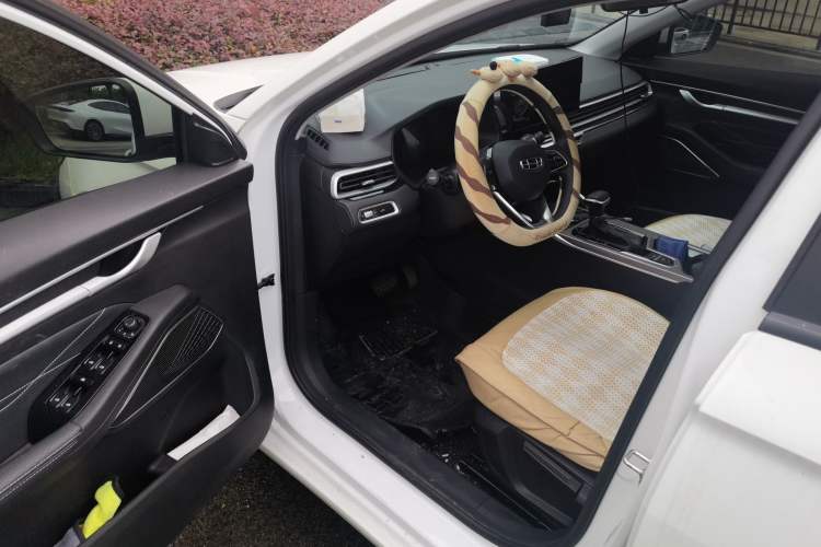 Used Geely Auto Emgrand 2023 4th Generation Champion Edition 1.5L CVT Luxury Model Driver Seat
