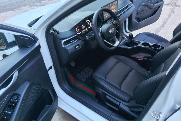 Used Geely Auto Emgrand 2023 4th Generation Champion Edition 1.5L Manual Luxury Model Driver Seat