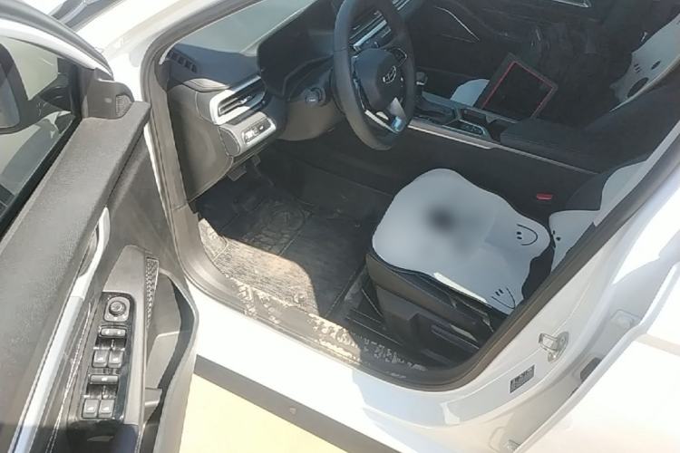 Used Geely Auto Emgrand 2023 4th Generation Champion Edition 1.5L CVT Luxury Model Driver Seat