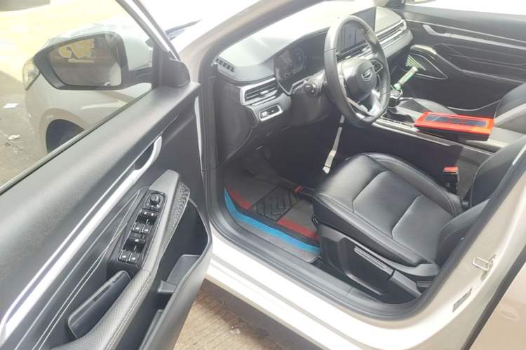 Used Geely Auto Emgrand 2023 4th Generation Champion Edition 1.5L CVT Prestige Model Driver Seat