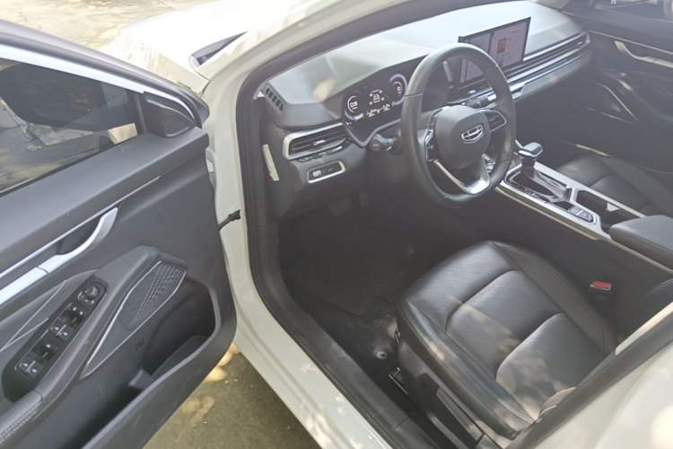 Used Geely Auto Emgrand 2023 4th Generation Champion Edition 1.5L CVT Prestige Model Driver Seat
