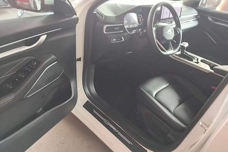 Used Geely Auto Emgrand 2023 4th Generation Champion Edition 1.5L CVT Prestige Model Driver Seat