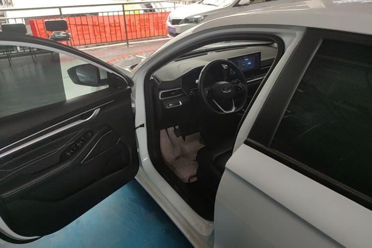 Used Geely Auto Emgrand 2023 4th Generation Champion Edition 1.5L Manual Luxury Model Driver Seat