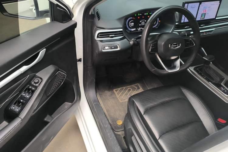 Used Geely Auto Emgrand 2023 4th Generation Champion Edition 1.5L CVT Prestige Model Driver Seat