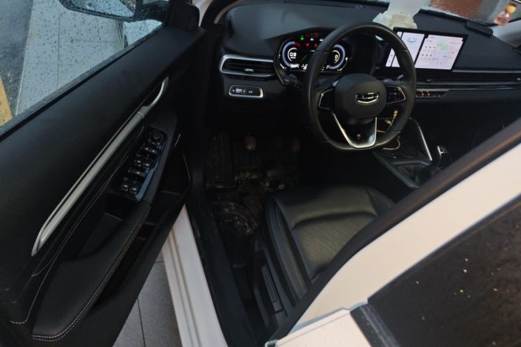 Used Geely Auto Emgrand 2023 4th Generation Champion Edition 1.5L Manual Luxury Model Driver Seat
