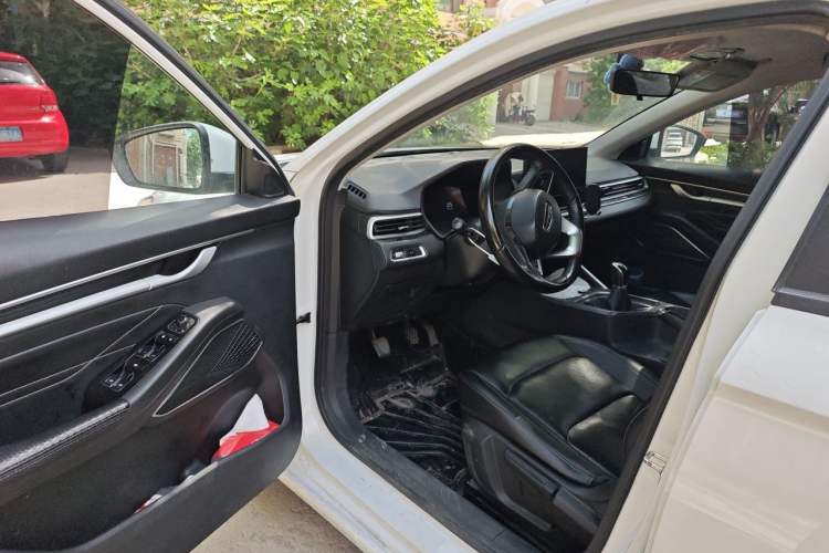 Used Geely Auto Emgrand 2023 4th Generation Champion Edition 1.5L Manual Luxury Model Driver Seat