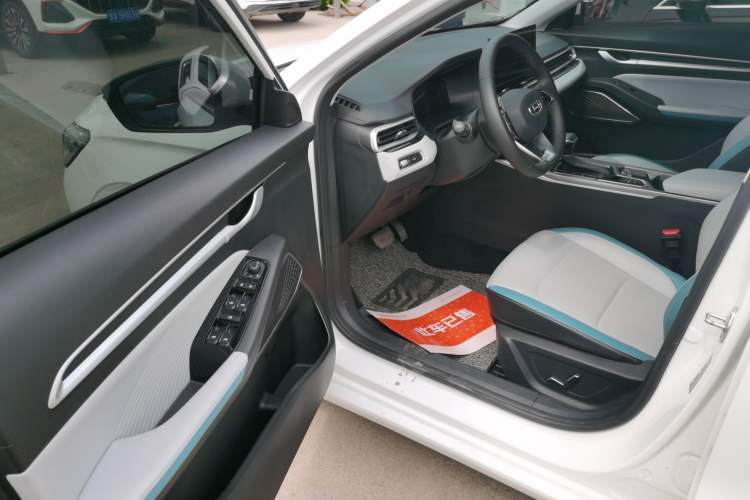 Used Geely Auto Emgrand 2023 4th Generation Champion Edition 1.5L CVT Flagship Model Driver Seat
