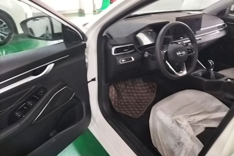 Used Geely Auto Emgrand 2023 4th Generation Champion Edition 1.5L Manual Luxury Model Driver Seat