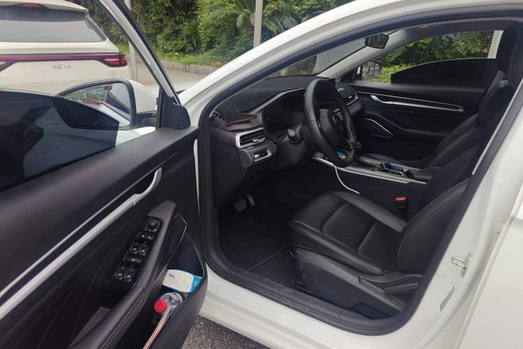 Used Geely Auto Emgrand 2023 4th Generation Champion Edition 1.5L CVT Luxury Model Driver Seat
