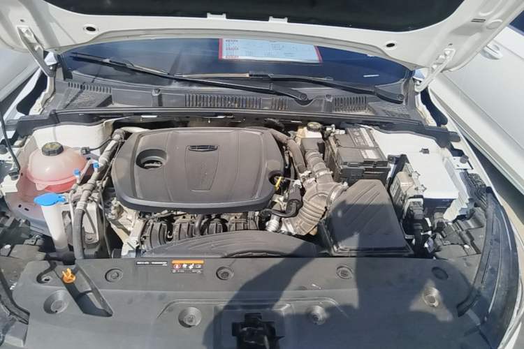 Used Geely Auto Emgrand 2023 4th Generation Champion Edition 1.5L CVT Prestige Model Engine Bay