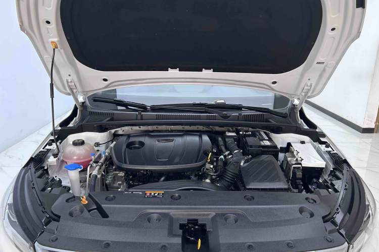 Used Geely Auto Emgrand 2023 4th Generation Champion Edition 1.5L CVT Luxury Model Engine Bay