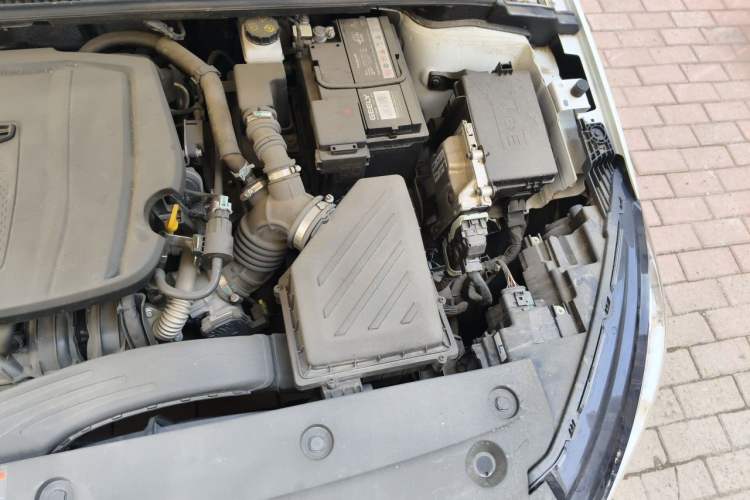 Used Geely Auto Emgrand 2023 4th Generation Champion Edition 1.5L Manual Luxury Model Engine Bay Left