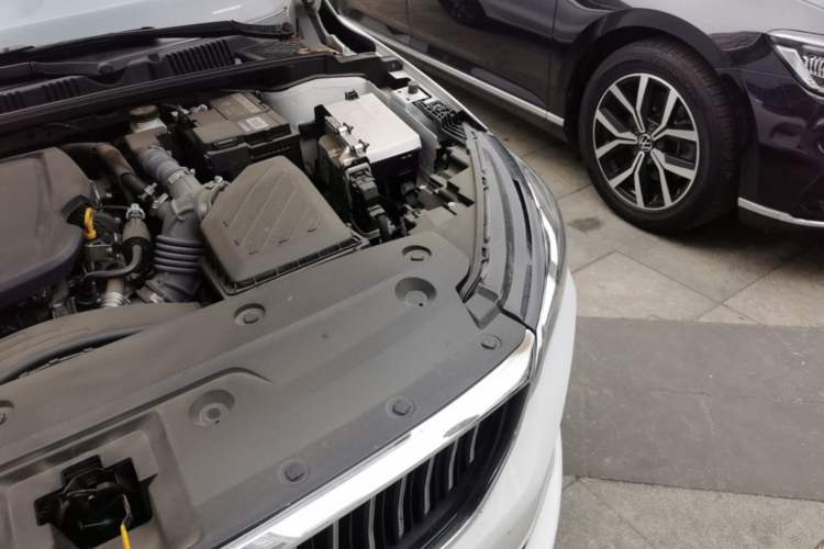 Used Geely Auto Emgrand 2023 4th Generation Champion Edition 1.5L CVT Prestige Model Engine Bay Left