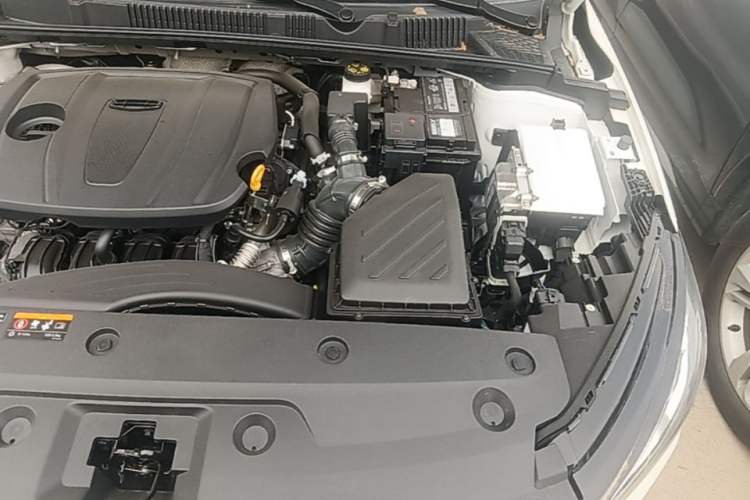 Used Geely Auto Emgrand 2023 4th Generation Champion Edition 1.5L CVT Luxury Model Engine Bay Left