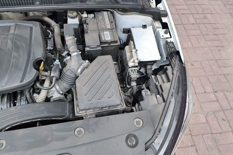Used Geely Auto Emgrand 2023 4th Generation Champion Edition 1.5L Manual Luxury Model Engine Bay Left