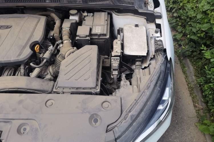 Used Geely Auto Emgrand 2023 4th Generation Champion Edition 1.5L CVT Luxury Model Engine Bay Left