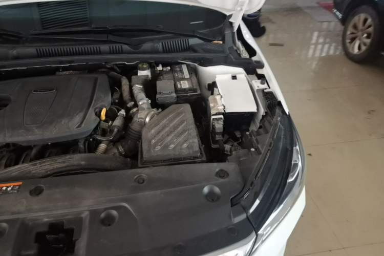 Used Geely Auto Emgrand 2023 4th Generation Champion Edition 1.5L CVT Luxury Model Engine Bay Left