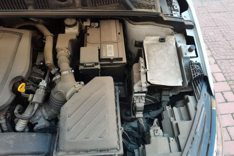 Used Geely Auto Emgrand 2023 4th Generation Champion Edition 1.5L CVT Luxury Model Engine Bay Left