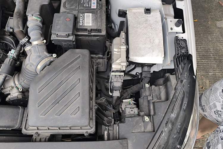 Used Geely Auto Emgrand 2023 4th Generation Champion Edition 1.5L CVT Prestige Model Engine Bay Left