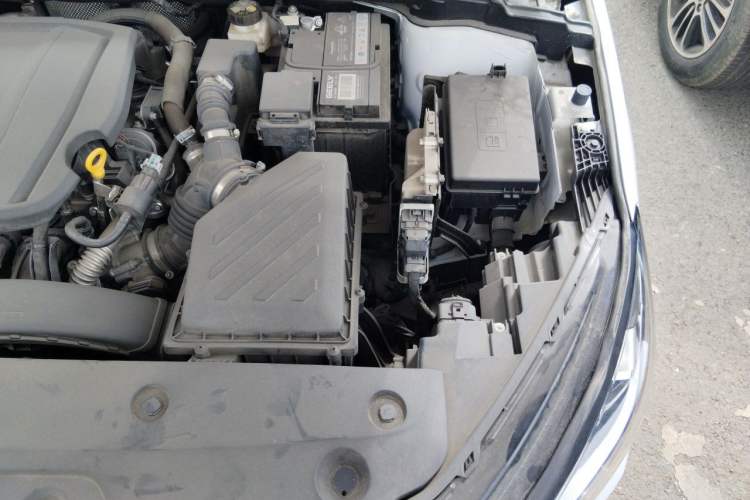 Used Geely Auto Emgrand 2023 4th Generation Champion Edition 1.5L CVT Luxury Model Engine Bay Left