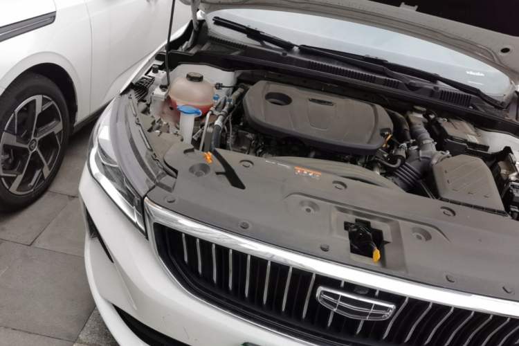 Used Geely Auto Emgrand 2023 4th Generation Champion Edition 1.5L CVT Prestige Model Engine Bay Right