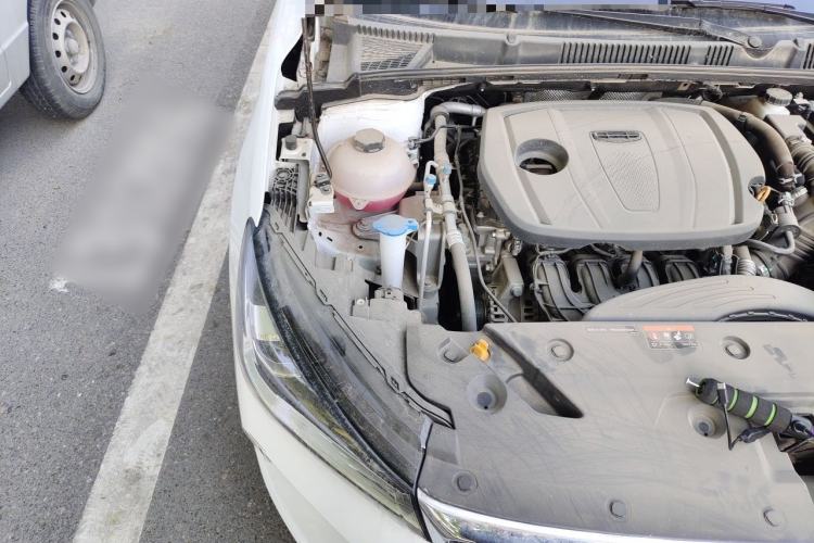 Used Geely Auto Emgrand 2023 4th Generation Champion Edition 1.5L CVT Luxury Model Engine Bay Right