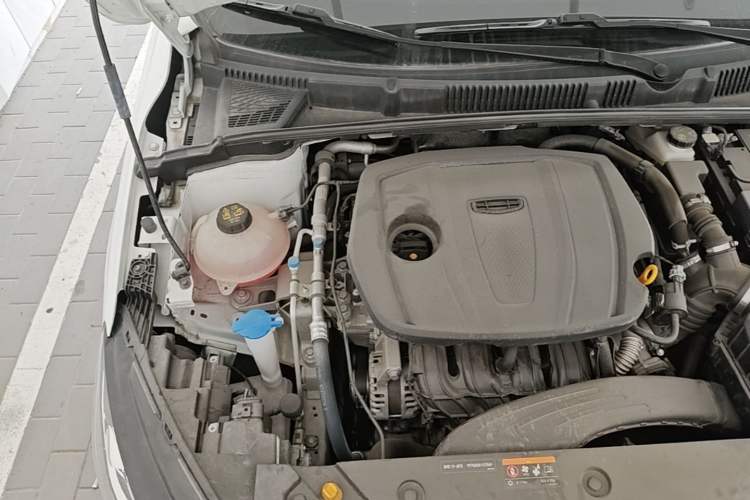 Used Geely Auto Emgrand 2023 4th Generation Champion Edition 1.5L CVT Prestige Model Engine Bay Right