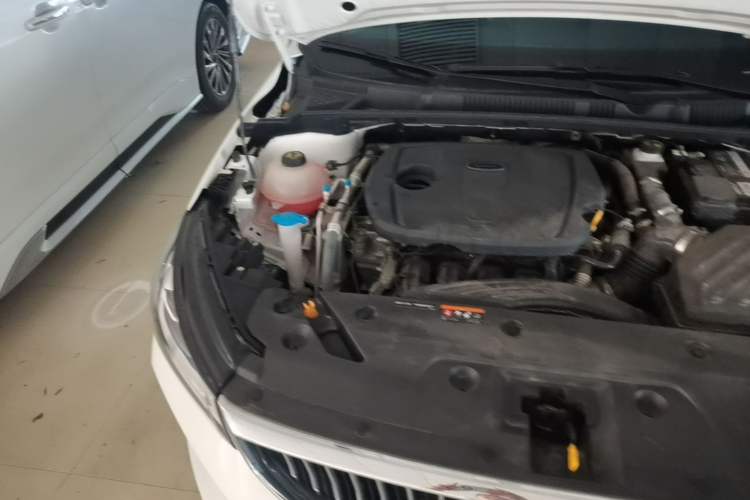 Used Geely Auto Emgrand 2023 4th Generation Champion Edition 1.5L CVT Luxury Model Engine Bay Right