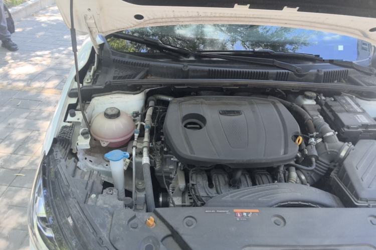 Used Geely Auto Emgrand 2023 4th Generation Champion Edition 1.5L CVT Flagship Model Engine Bay Right