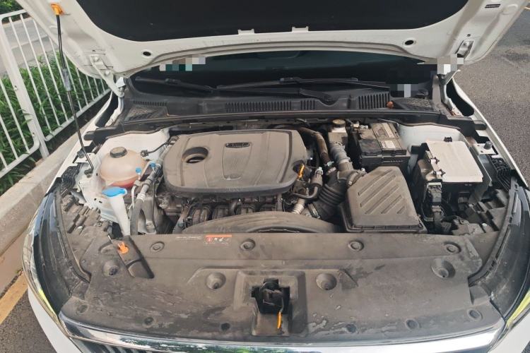 Used Geely Auto Emgrand 2023 4th Generation Champion Edition 1.5L Manual Luxury Model Engine Bay