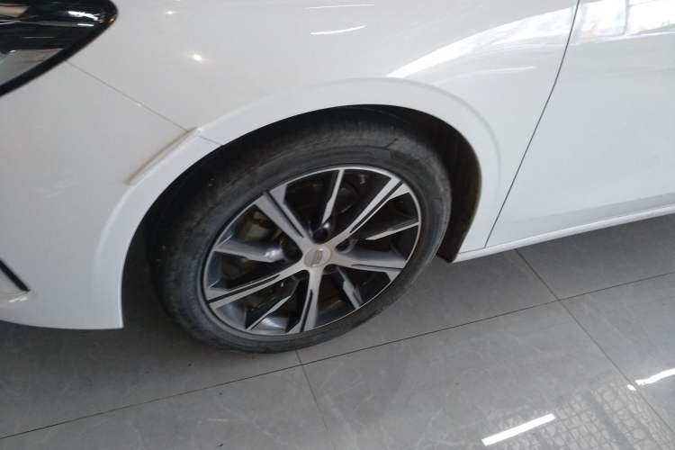 Used Geely Auto Emgrand 2023 4th Generation Champion Edition 1.5L CVT Prestige Model Exterior 1