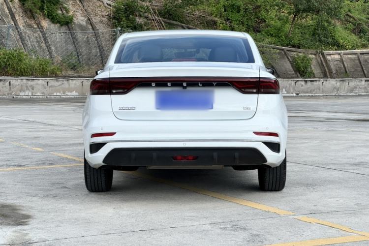 Used Geely Auto Emgrand 2023 4th Generation Champion Edition 1.5L CVT Prestige Model Exterior 2