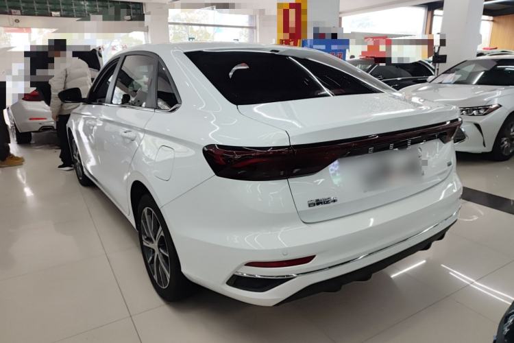 Used Geely Auto Emgrand 2023 4th Generation Champion Edition 1.5L CVT Prestige Model Exterior 2