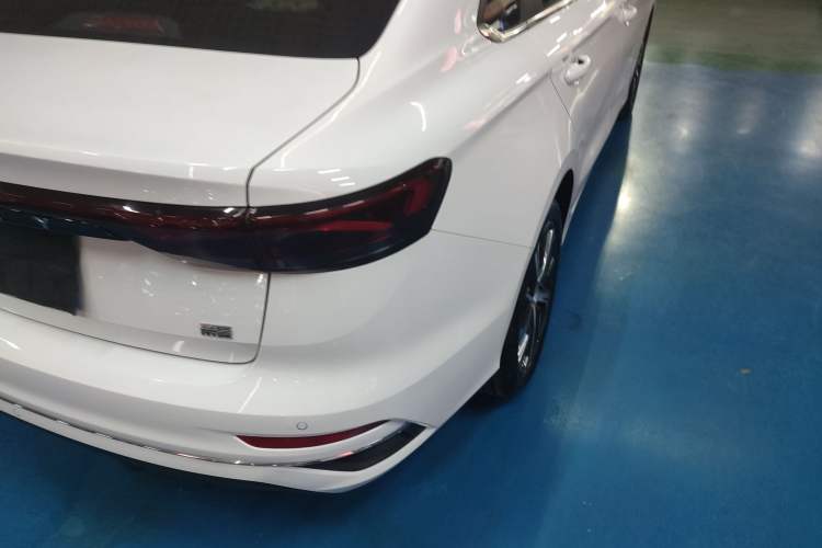 Used Geely Auto Emgrand 2023 4th Generation Champion Edition 1.5L CVT Prestige Model Exterior 2