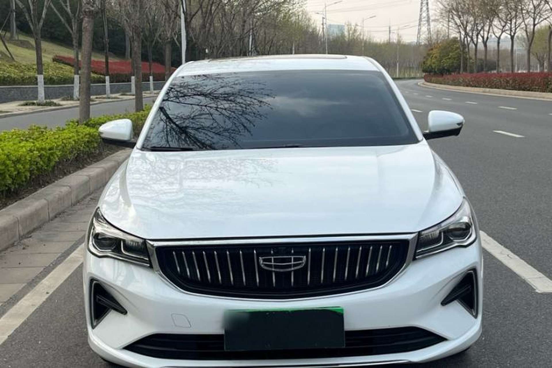 Used Geely Auto Emgrand 2023 4th Generation Champion Edition 1.5L CVT Flagship Model Exterior 2